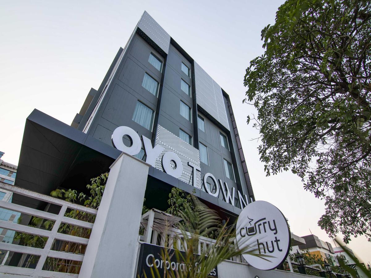 Oyo Townhouse 028 Corporate Suite نويدا المظهر الخارجي الصورة